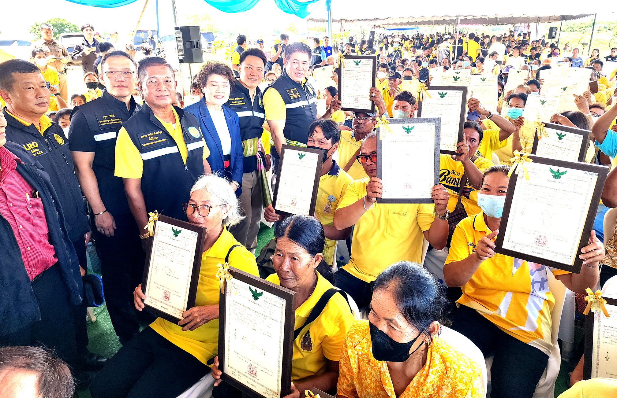 "ธรรมนัส"บุกเมืองชาละวันเร่งสั่งแก้ปัญหาแหล่งน้ำเผยการเมืองในสภาน้ำผึ้งยังหวานอยู่เหมือนเดิม     