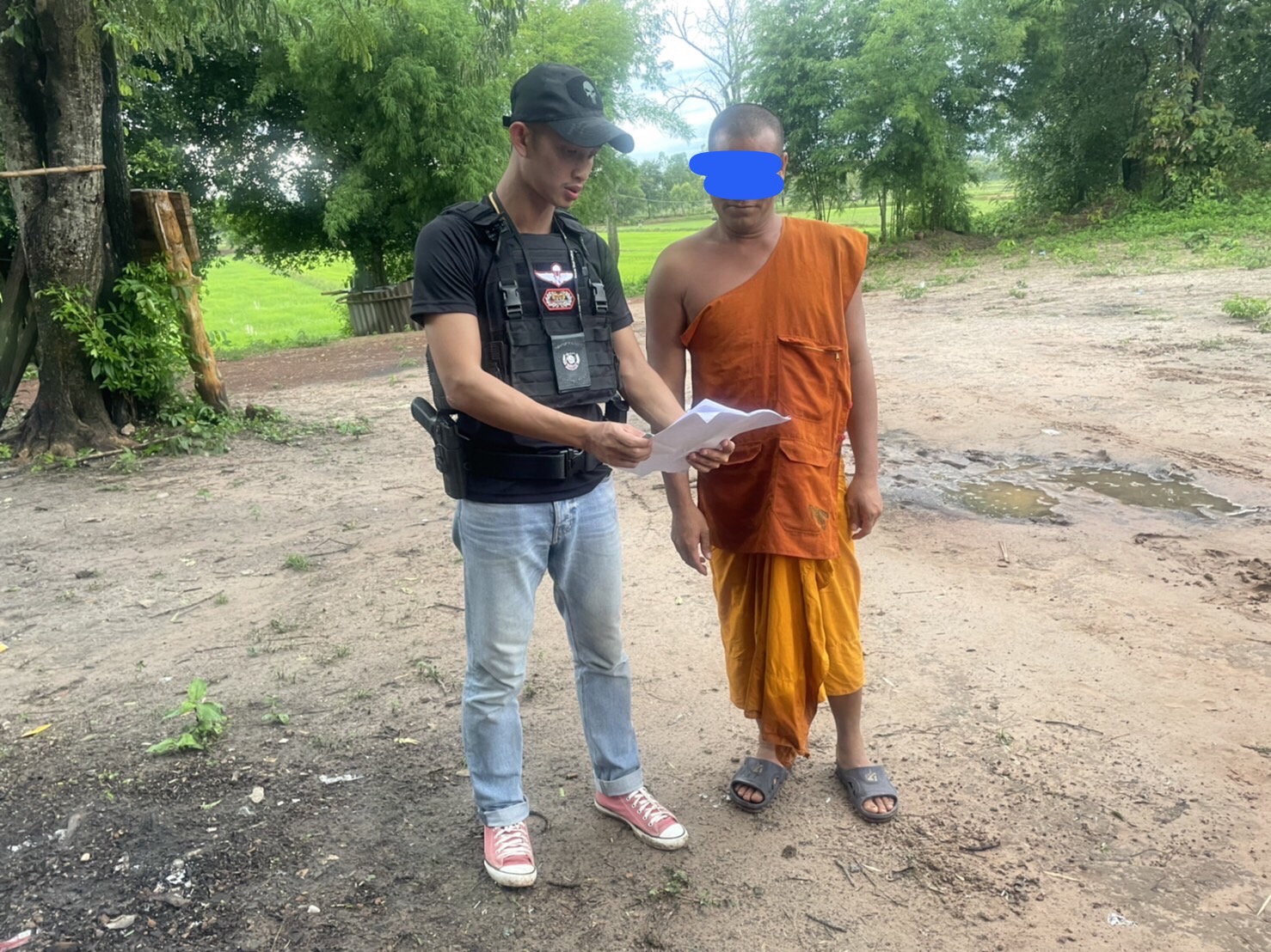"คอมมานโด" บุกรวบพระ บวชหนีคดีอนาจารสามเณร