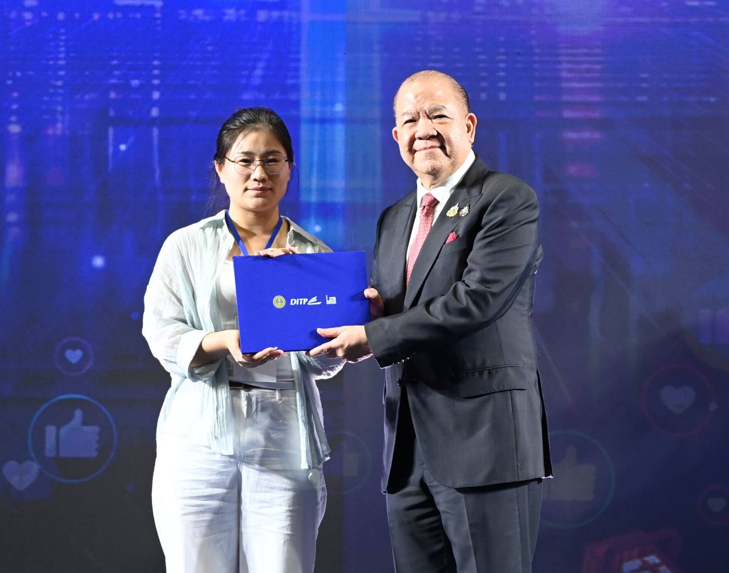 ”พิชัย“ ยกทัพ KOLs อินฟลูฯ ผู้ติดตามร่วม 100 ล้านคน จัด “มหกรรมไลฟ์คอมเมิร์ซนานาชาติ 2567” 