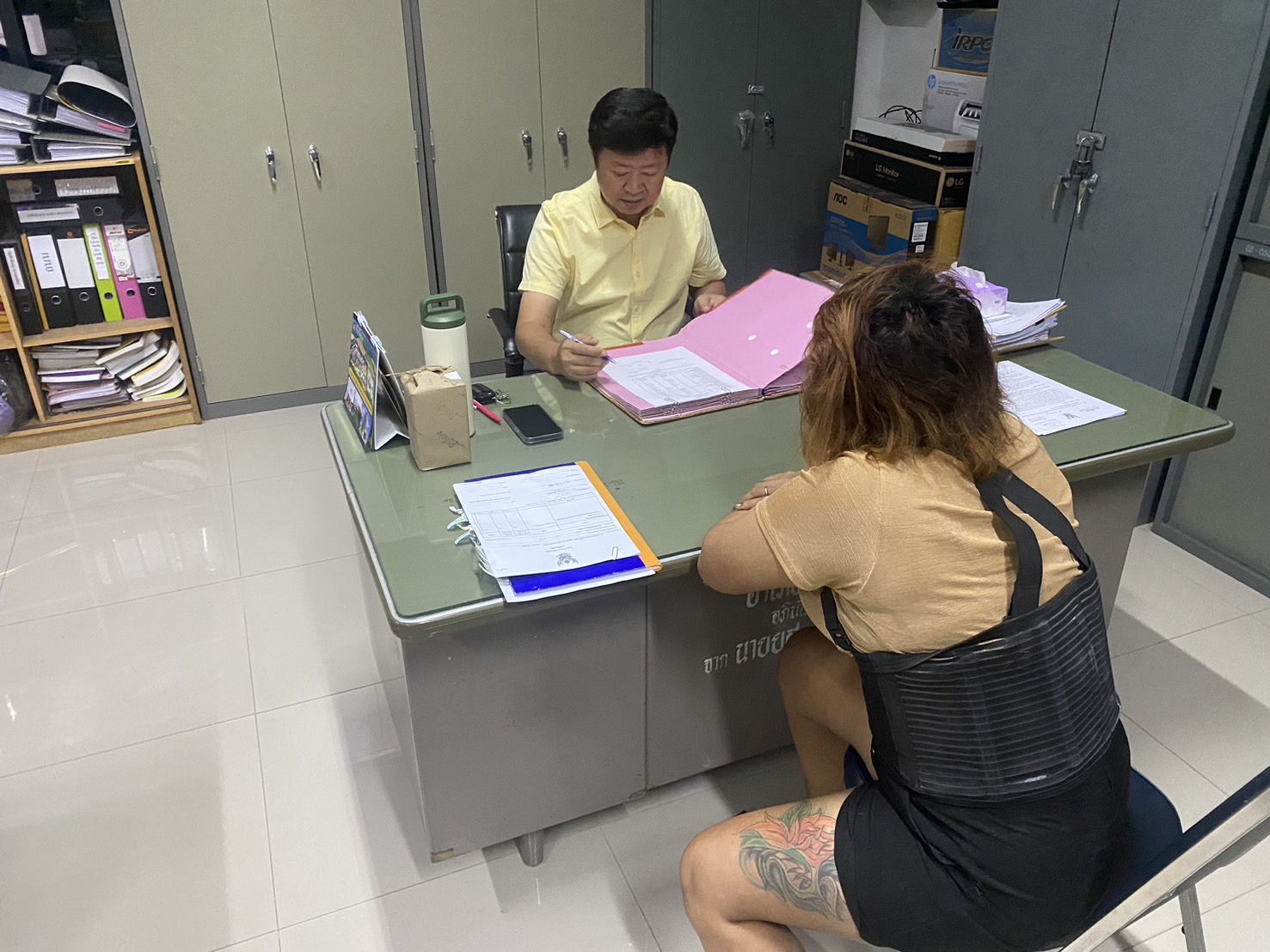 รวบเอเย่นต์สาวค้ายาพบของกลางเพียบอ้างเงินไม่พอใช้ต้องหารายได้เสริม