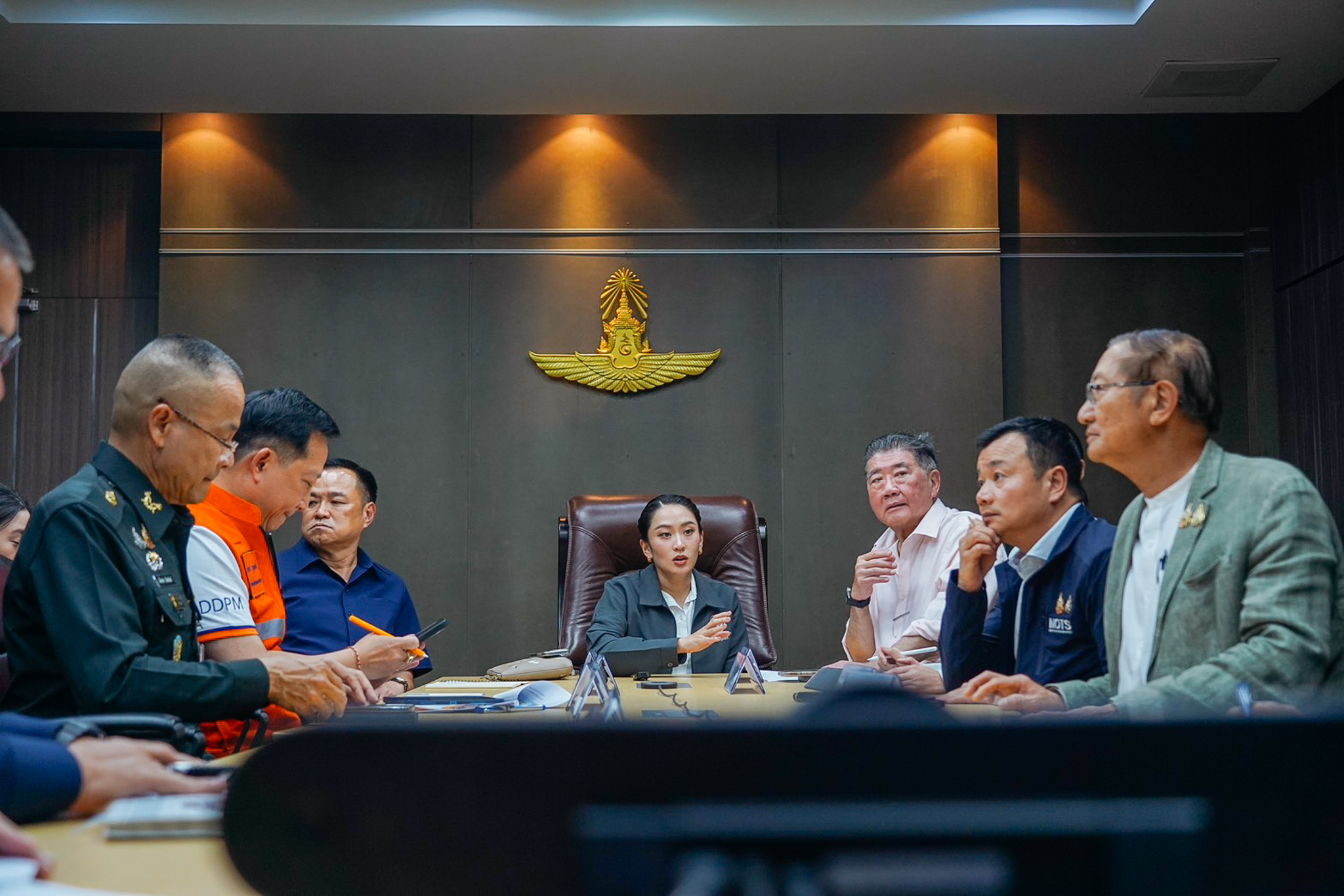 "นายกฯ"  ถึงกรุงเทพฯแล้ว เรียกประชุมด่วนเหตุแผ่นดินไหว "ผบช.น." รายงานผ่านวิดีโอคอนเฟอเรนซ์