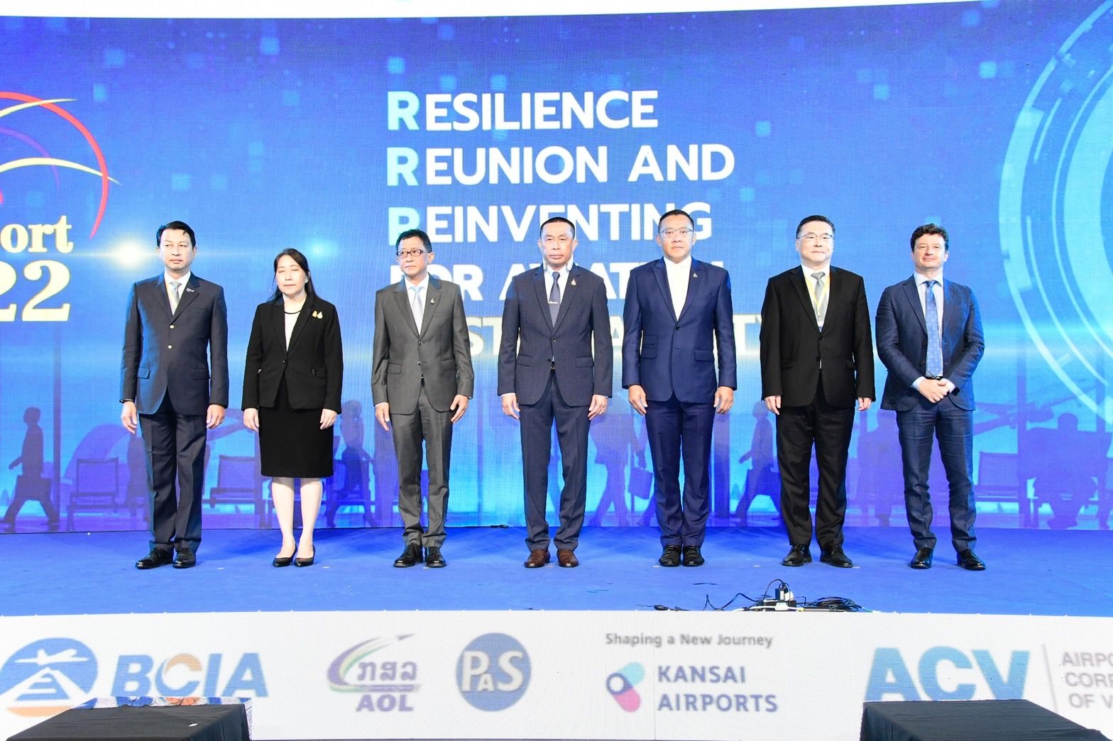 "ศักดิ์สยาม" เปิดการประชุมเชิงอภิปราย AOT Sister Airport CEO Forum 2022