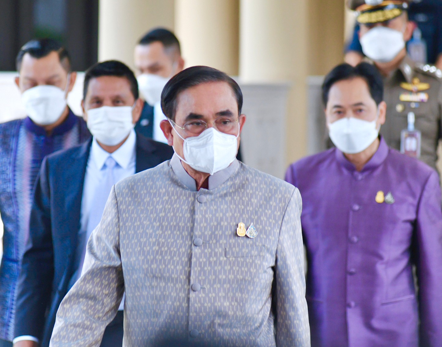 "นายกฯ" กำชับเร่งดูแลผู้บาดเจ็บ เยียวยาผู้เสียชีวิต จากเหตุสะพานข้ามแยกย่านลาดกระบังทรุดตัว