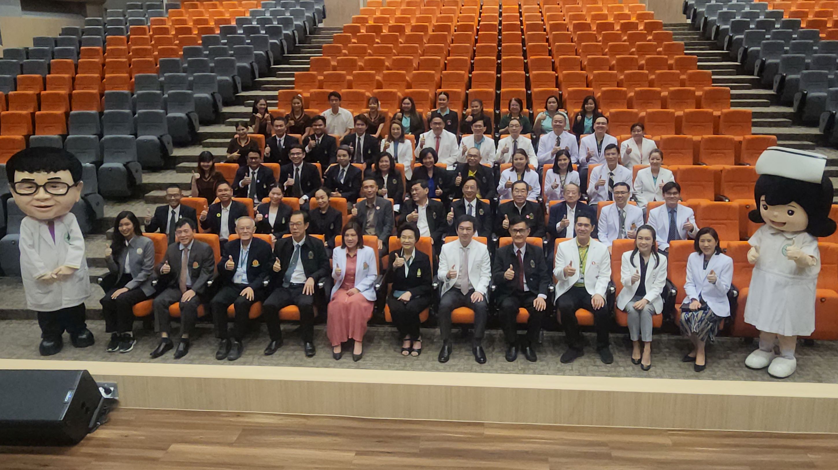 รพ.ธรรมศาสตร์ร่วมกับคณะแพทยศาสตร์เปิดบ้านโชว์นวัตกรรมทางการแพทย์ล้ำสมัย