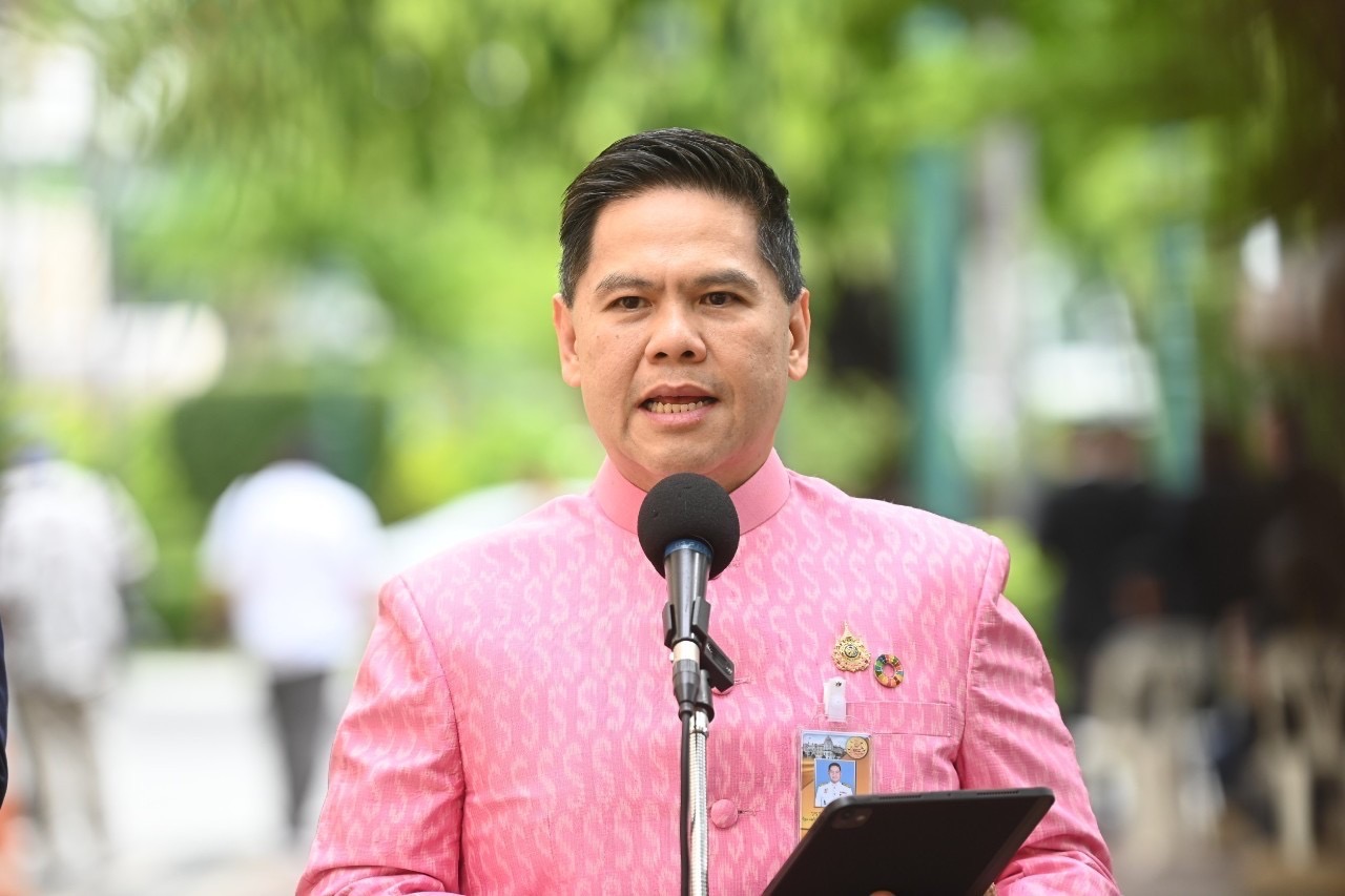 “วราวุธ” เผย ครม. ไฟเขียว เงินอุดหนุนเด็ก ตั้งแต่อายุครรภ์ 4 เดือน-6 ปี คนละ 600 เพิ่มเบี้ยยังชีพผู้สูงอายุแบบขั้นบันได เบี้ยความพิการ  1,000 แบบถ้วนหน้า 