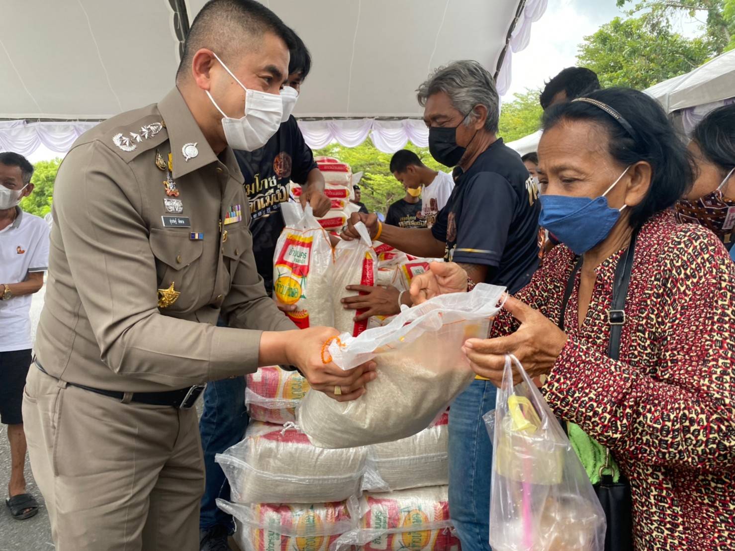 "บิ๊กโจ๊ก"นายกสมาคมชาวปักษ์ใต้ ร่วมพิธีสมโภชศาลหลักเมืองนครศรีธรรมราช