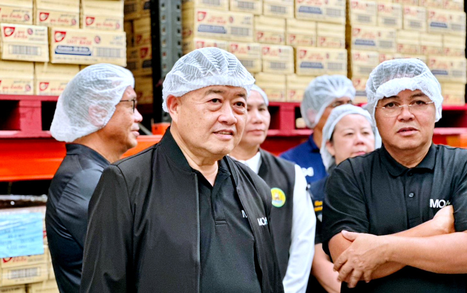 ปลัดเกษตรฯ ขานรับนโยบาย “ธรรมนัส” เร่งแก้น้ำนมดิบล้นตลาด ดันแปรรูปเพิ่มมูลค่า