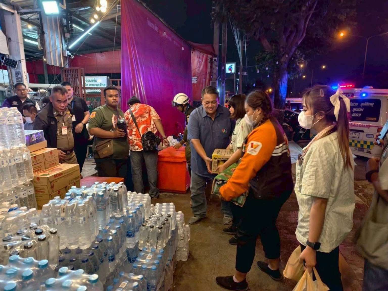 ซีพีผนึกกำลังทุกกลุ่มธุรกิจ ระดมความช่วยเหลือผู้ประสบภัยแผ่นดินไหว ดูแลพนักงาน-ลูกค้า-คู่ค้า พร้อมส่งทีมซีพีอาสาฯ สนับสนุนพื้นที่วิกฤต