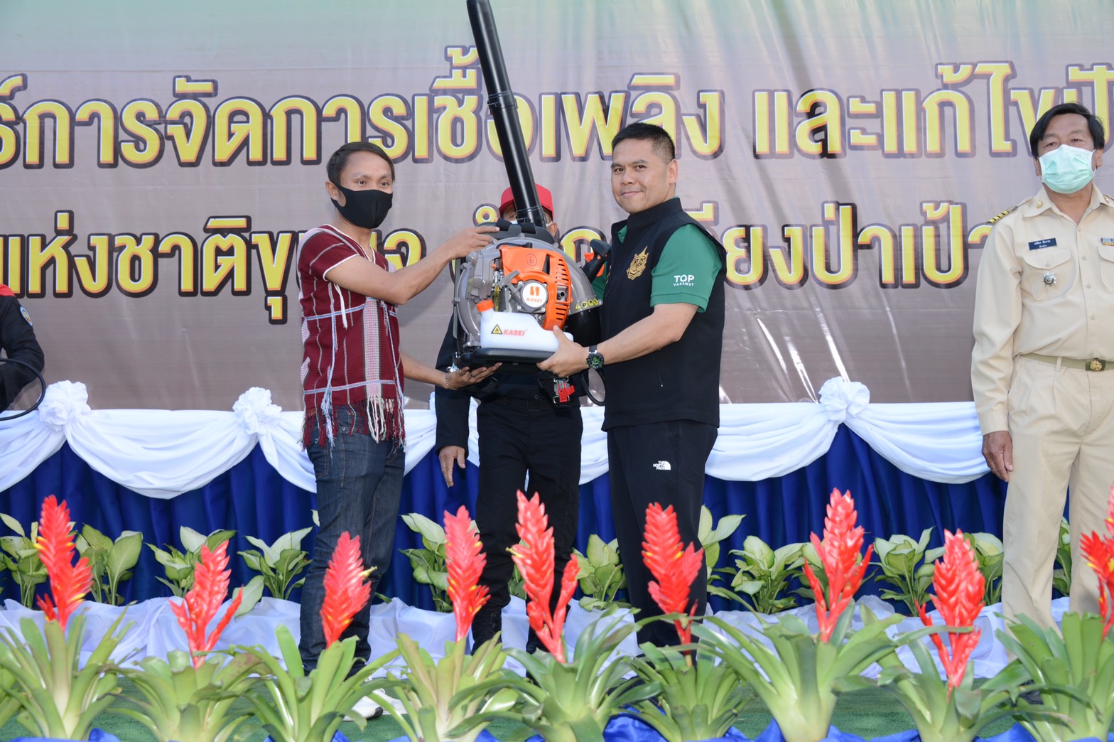 “วราวุธ” ตรวจความพร้อมป้องกันและแก้ไขปัญหาไฟป่าภาคเหนือช่วงวันหยุด ผุดไอเดีย “ชิงเก็บก่อน” ลดปริมาณเกิดไฟป่า