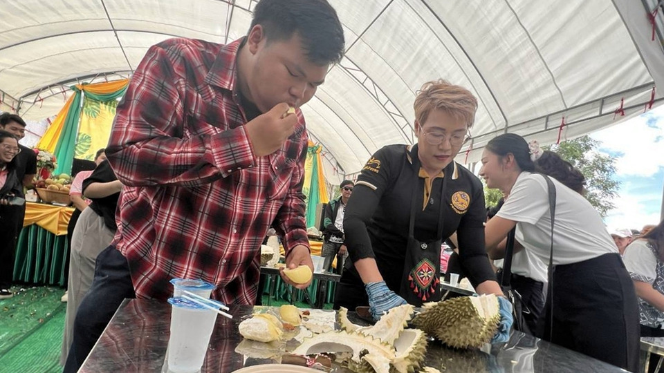 อบต.ยางหัก เปิดเทศกาลผลไม้ราชบุรี ชิมทุเรียนคุณภาพ เที่ยวสวนกลางขุนเขา
