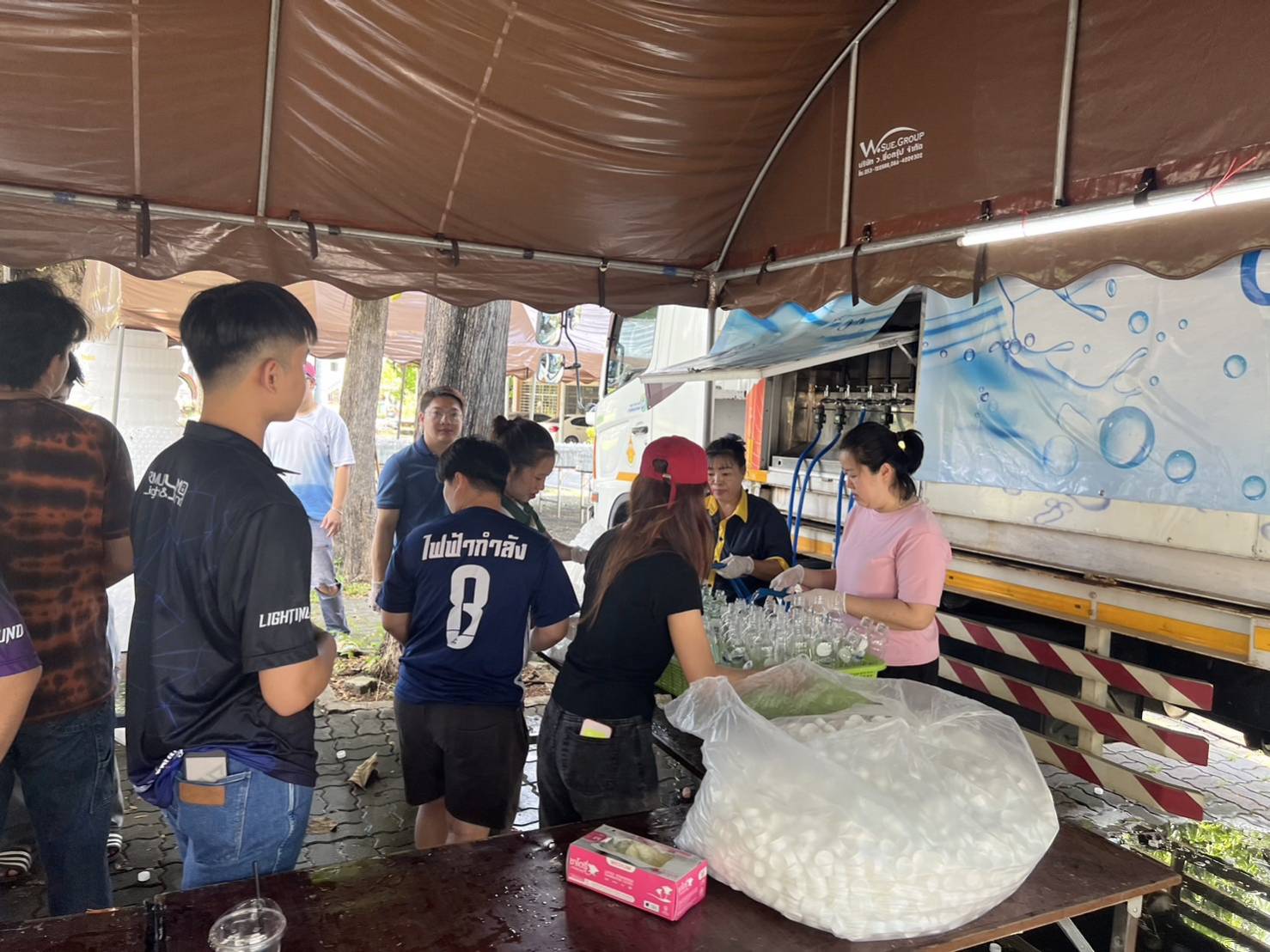 ภาครัฐและเอกชนร่วมเปิดศูนย์ประสานงานส่วนหน้าช่วยเหลือผู้ประสบอุทกภัยในพื้นที่เชียงใหม่