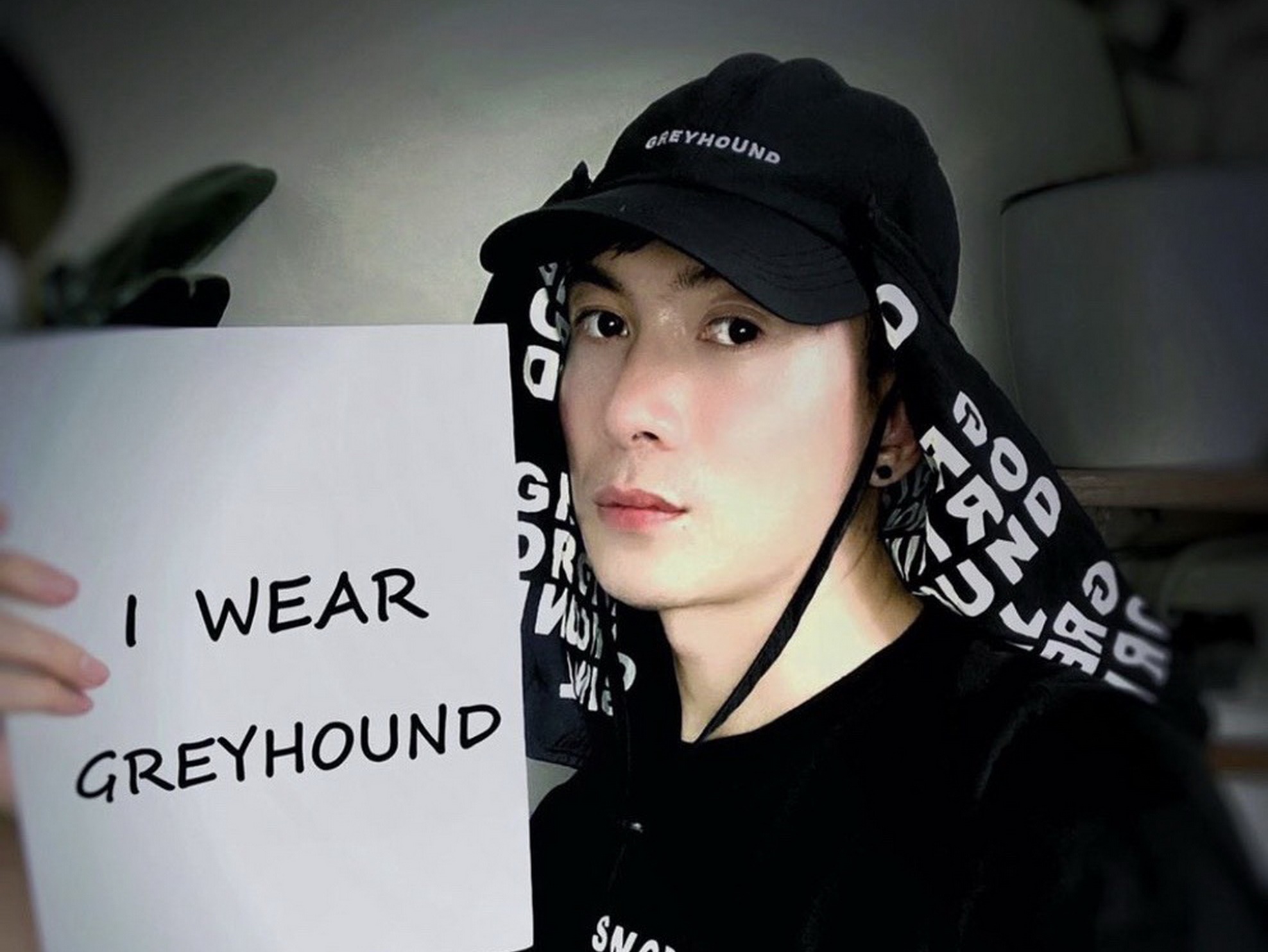 ปลุกกระแสแฟชั่นไทยให้ฮอตทั่วเมือง #saveTHAIwearTHAI