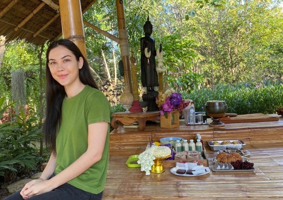 "แมท" เดินสายทำบุญหลังทิ้งโพสต์ปริศนา "สัญญาณแห่งการจากลา"