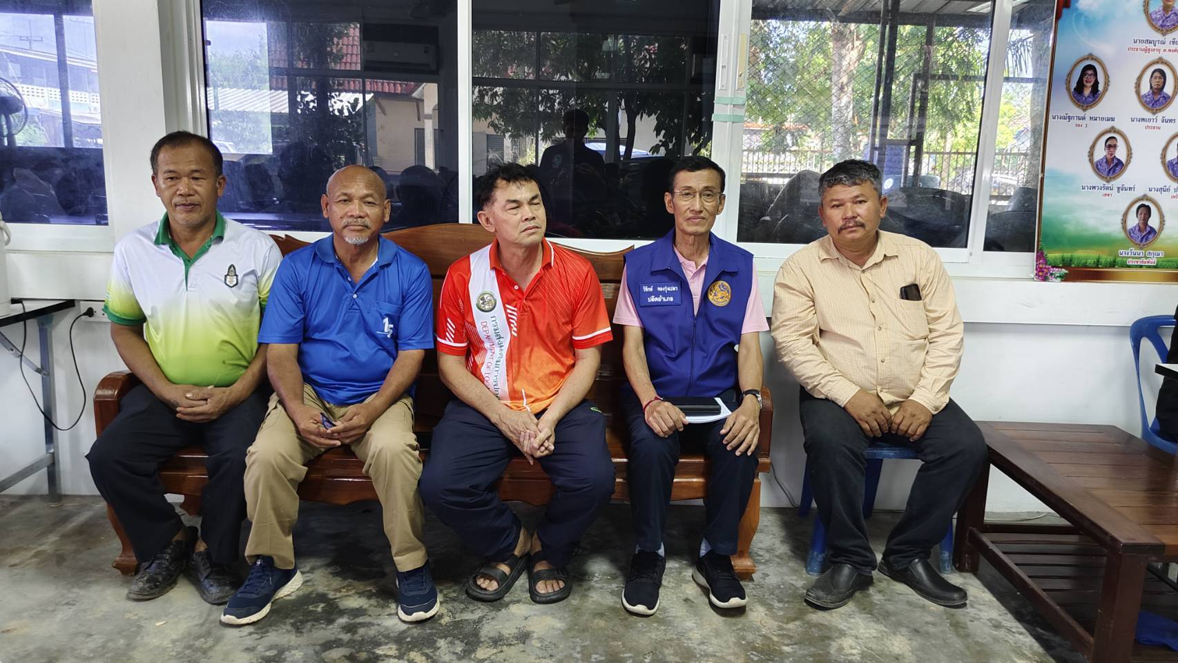 สถาบันพัฒนาองค์กรชุมชน เข้าช่วยเหลือผู้มีรายได้น้อย แนะรวมกลุ่มสร้างความเข็มแข็ง 