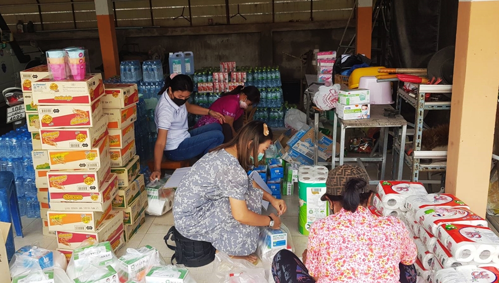 ประธานวัฒนธรรมอำเภอหนองกุงศรี เปิดประตูบุญเชิญชวนร่วมบริจาคช่วยเหลือผู้ป่วยติดเชื้อโควิด