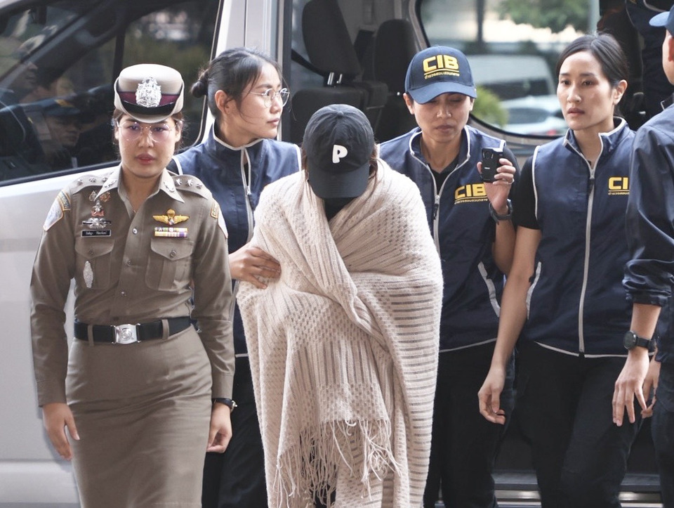 ชี้ชะตาเย็นนี้! “นานา ไรบีนา” รอลุ้นประกันตัว แย้มไร้คนยื่นหลักทรัพย์ เตรียมถูกส่งเข้าเรือนจำทันที