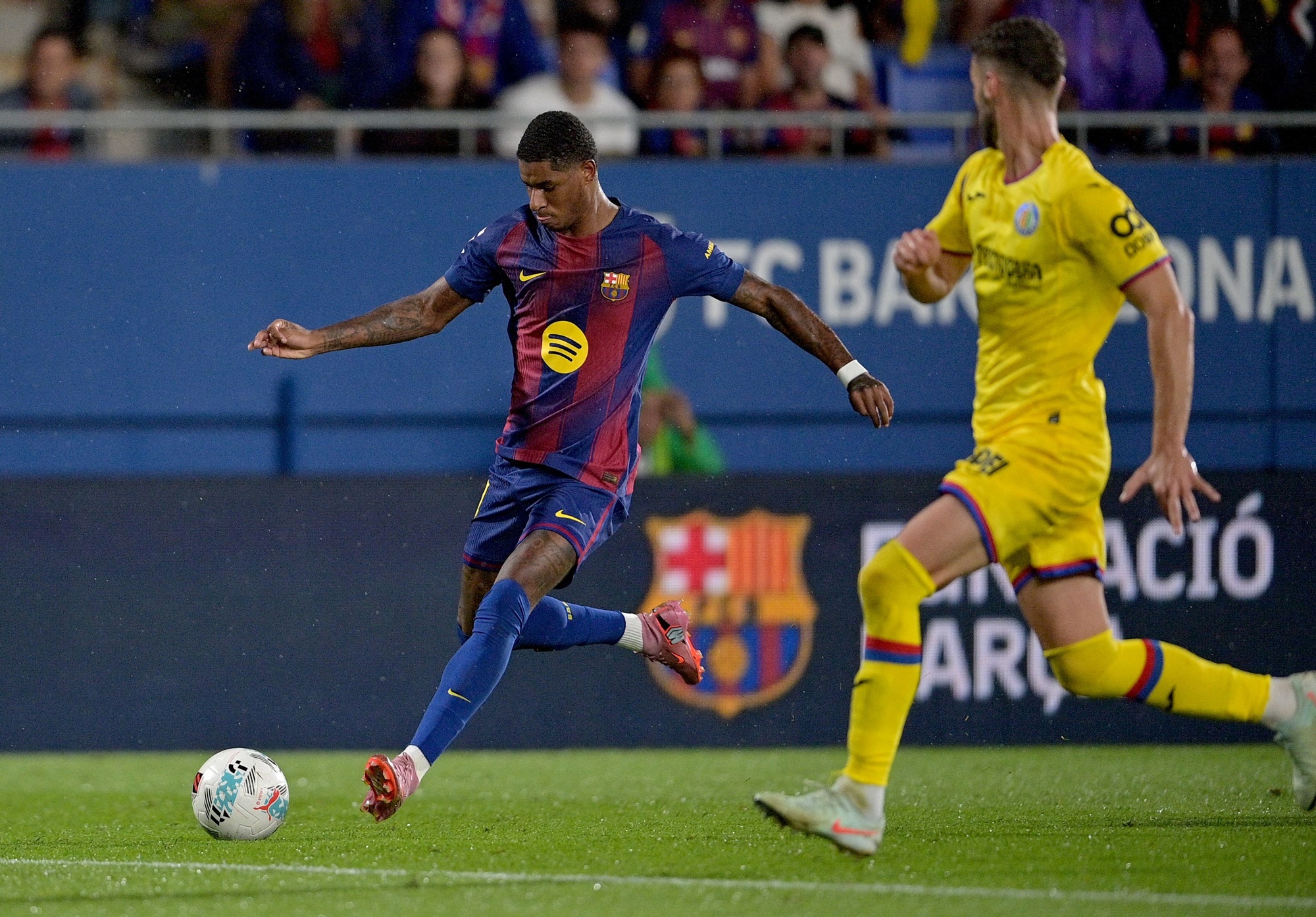 "บาร์เซโลน่า" ระเบิดฟอร์ม! ไล่ถล่ม "เคตาเฟ่" 3-0 "โอลโม่–ตอร์เรส–แรชฟอร์ด" เรียงหน้ายิง