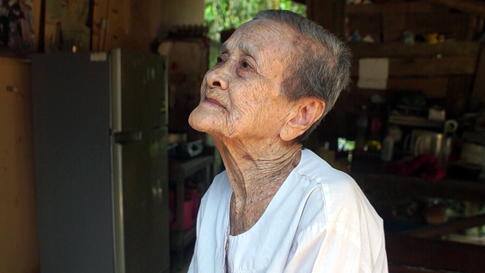 พบยายอายุ 108 ปีสุขภาพแข็งแรง เผยเคล็ดลับอายุยืนกินข้าวกับสับปะรด แตงโม-ผักพื้นบ้าน