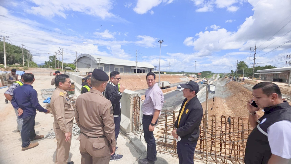  “สรรเพชญ” ลงพื้นที่บางกล่ำ เร่งคืนผิวจราจรภายใน ก.ย.69 นี้ ย้ำความปลอดภัยปชช. หลังอุบัติเหตุซ้ำซ้อนช่วงก่อสร้าง
