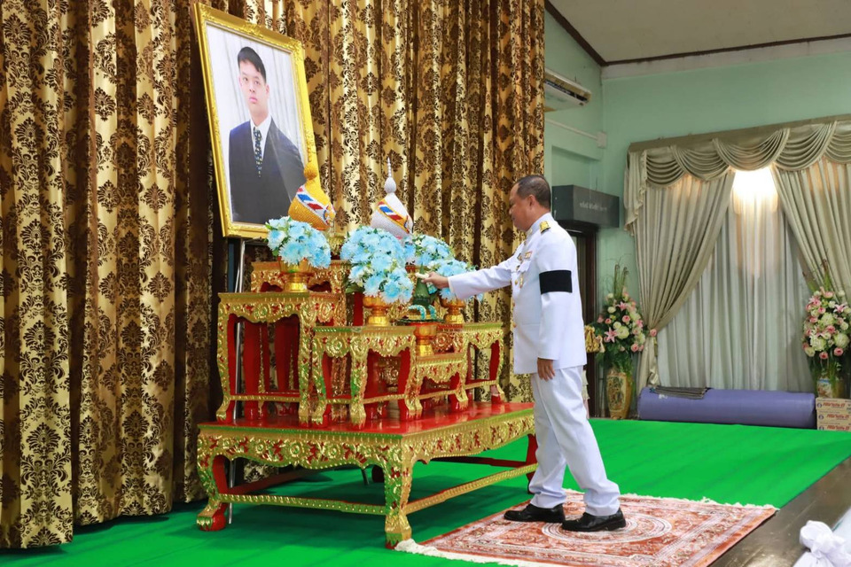 อ่างทอง จัดพิธีเจริญพระพุทธมนต์-ตักบาตร เฉลิมพระเกียรติเจ้าฟ้าทีปังกรฯ 29 เมษายน