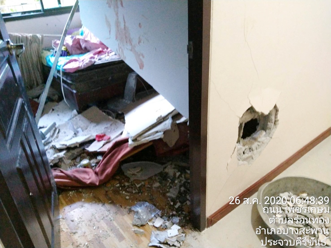 พังยับ!  เกิดเหตุระเบิดห้องนอนบ้าน ส.อบต.   ตำรวจเร่งหาสาเหตุ