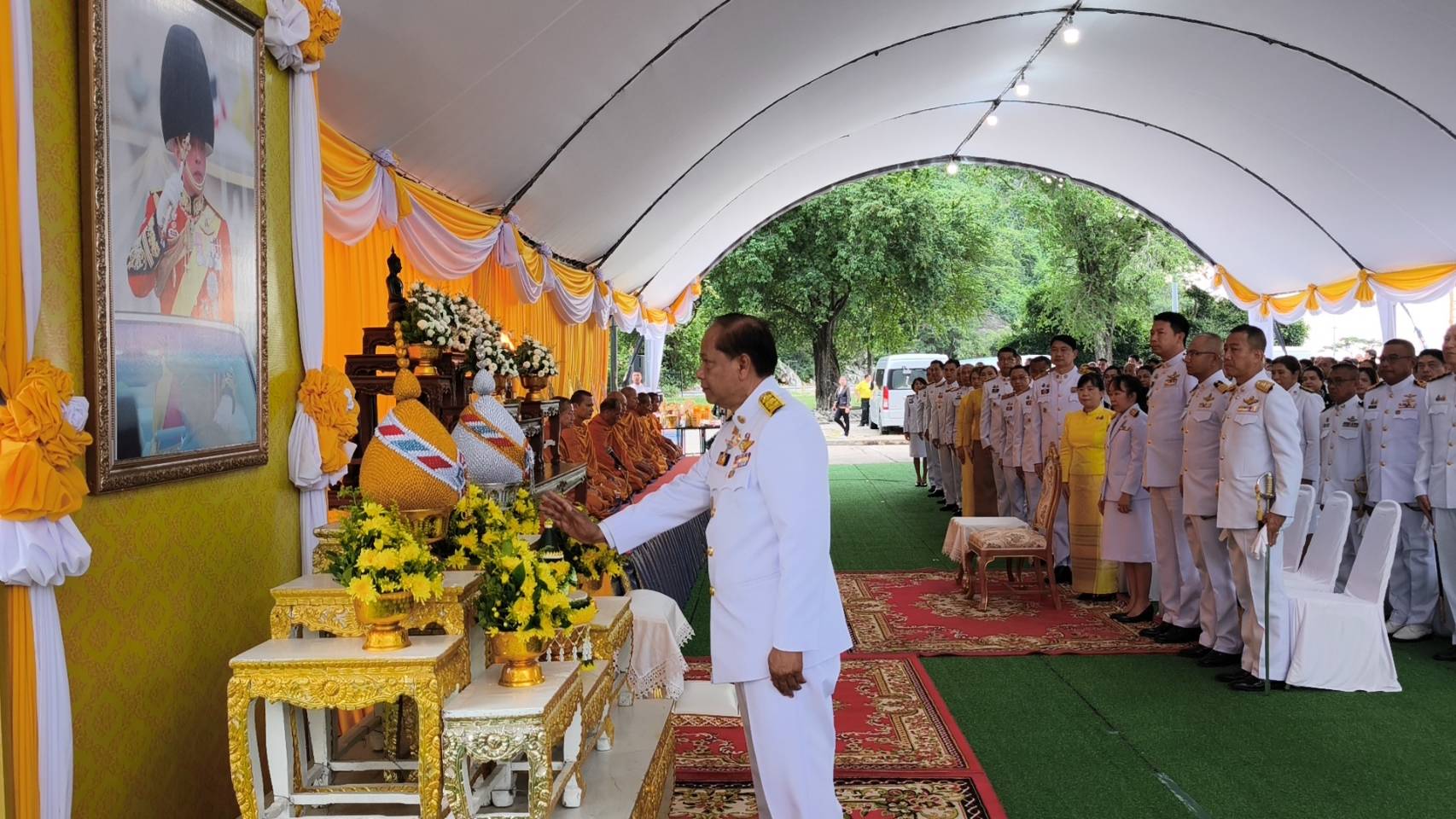 ผู้ว่าฯประจวบพร้อมผู้นำ 3 ศาสนาพร้อมใจประกอบพิธีทำบุญ-ปล่อยพันธุ์สัตว์น้ำเฉลิมพระเกียรติในหลวง  