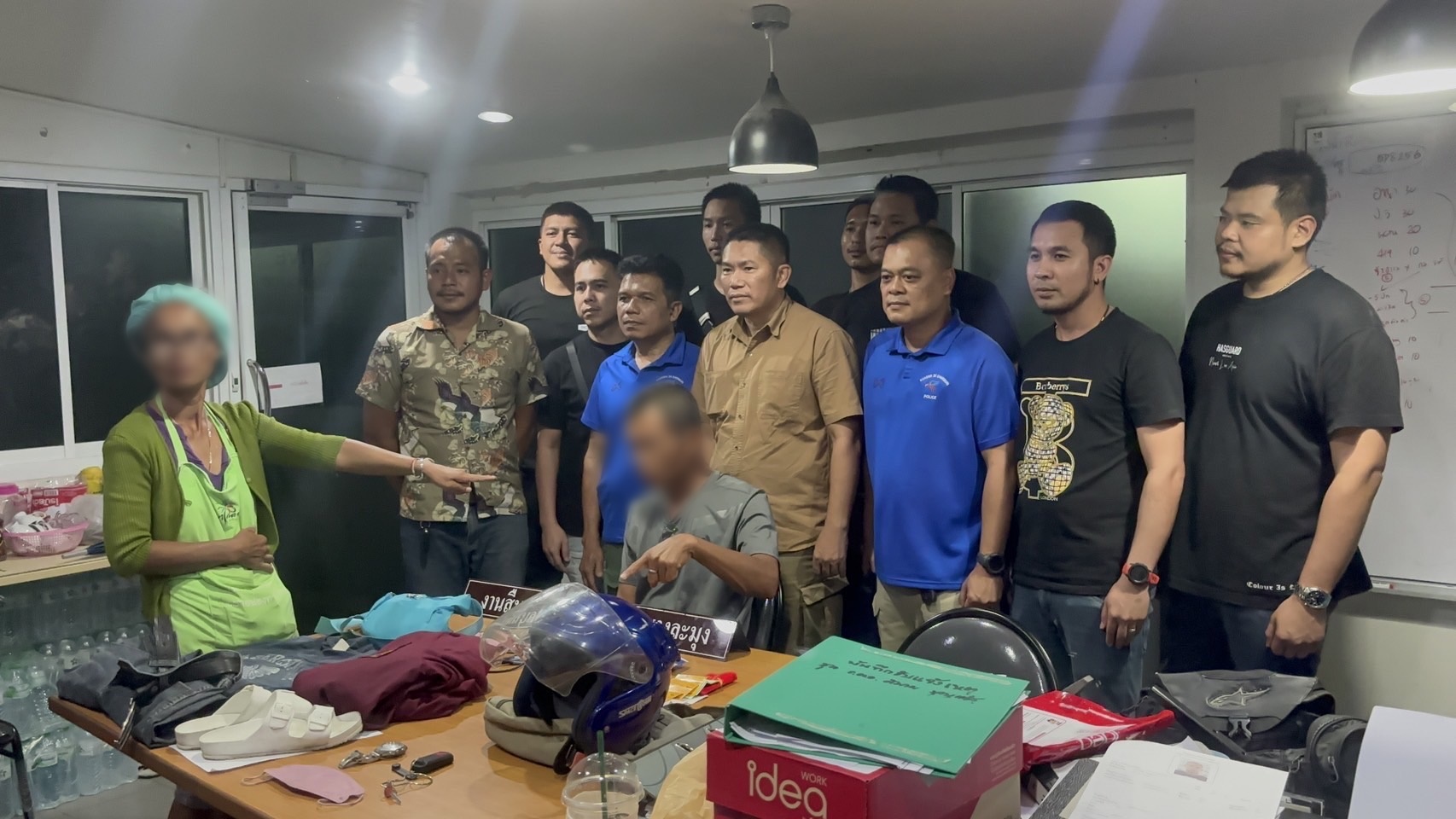 ตำรวจบางละมุงรวบลุงหัวขโมย ลักทรัพย์ แม่ค้าตามสั่ง สุดแสบเปลื่อนชุดอำพรางตบตาจนท.