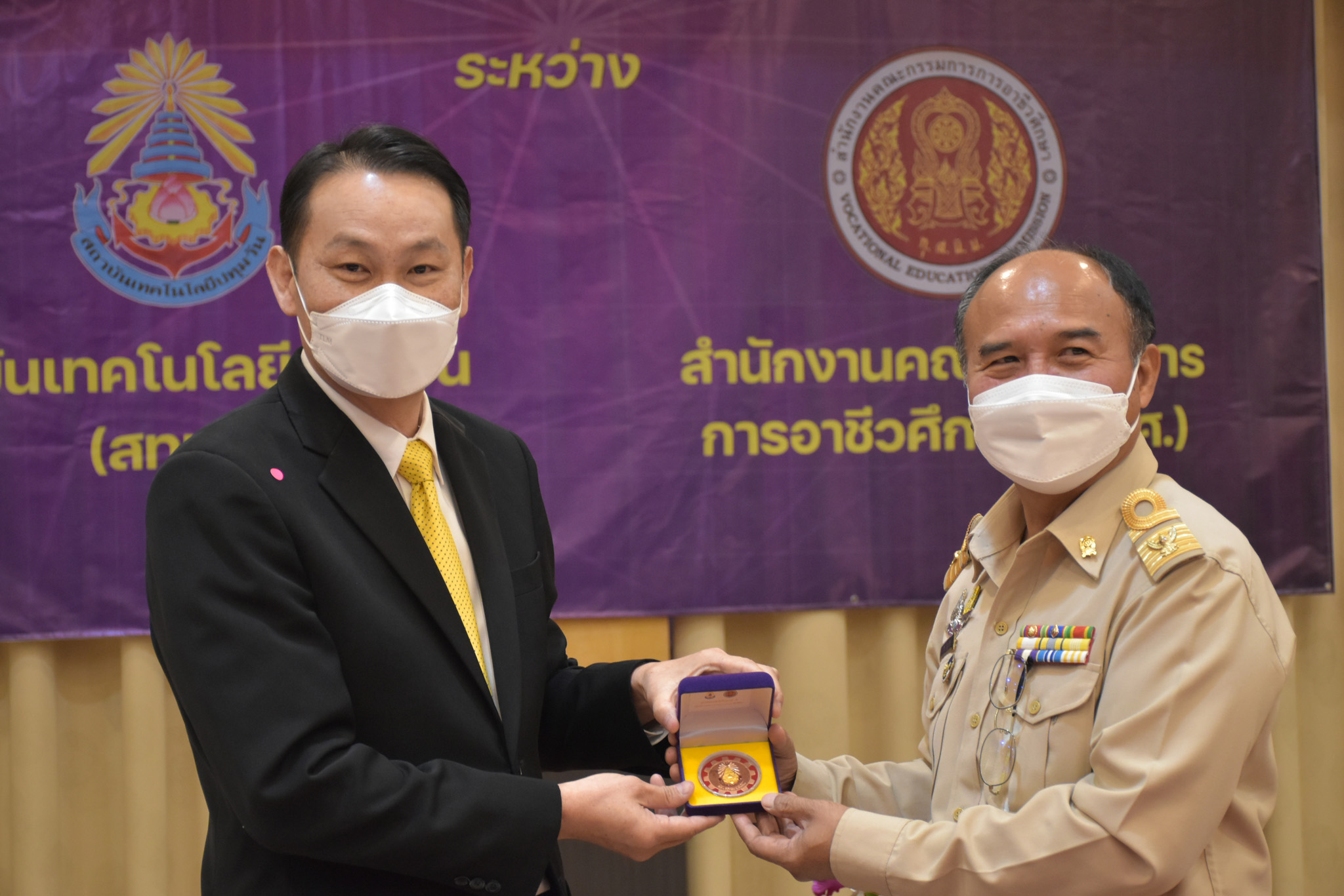 สถาบันเทคโนโลยีปทุมวัน เอ็มโอยู สอศ.      พัฒนาศักยภาพบุคลากร-นวัตกรรม