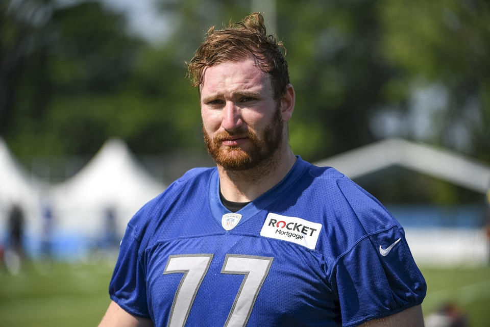 "แฟร้งค์ แร็กโนว์" เปิดใจสุดเจ็บ! ร่างกายไม่ไหว ล้มแผนคืนสนาม NFL หลังรีไทร์