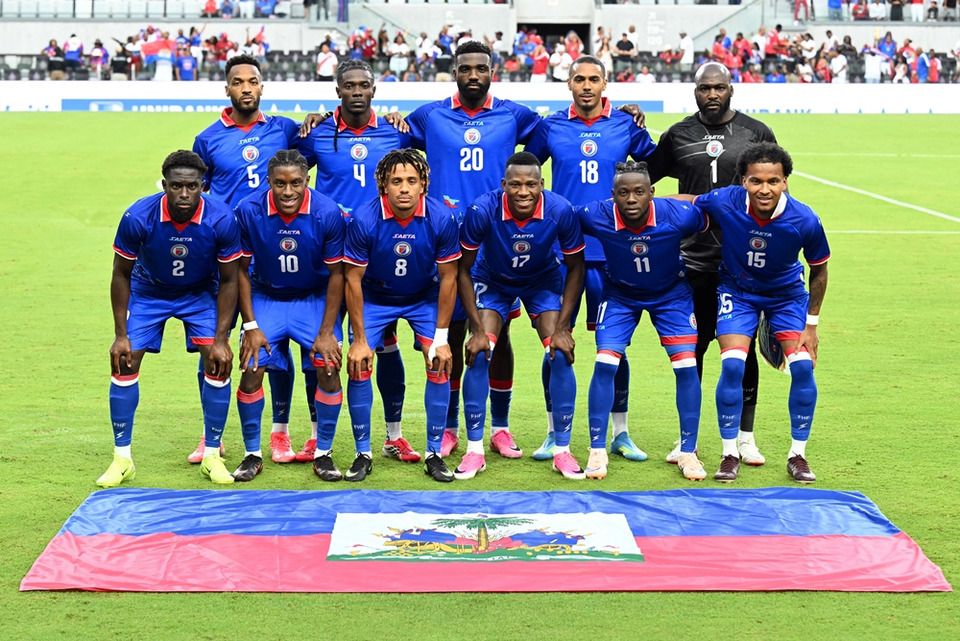 ดราม่าชุดแข่ง! "เฮติ" ถูกบังคับเปลี่ยนเสื้อทีม ก่อนเกมพบ "สกอตแลนด์" ศึกฟุตบอลโลก 2026 