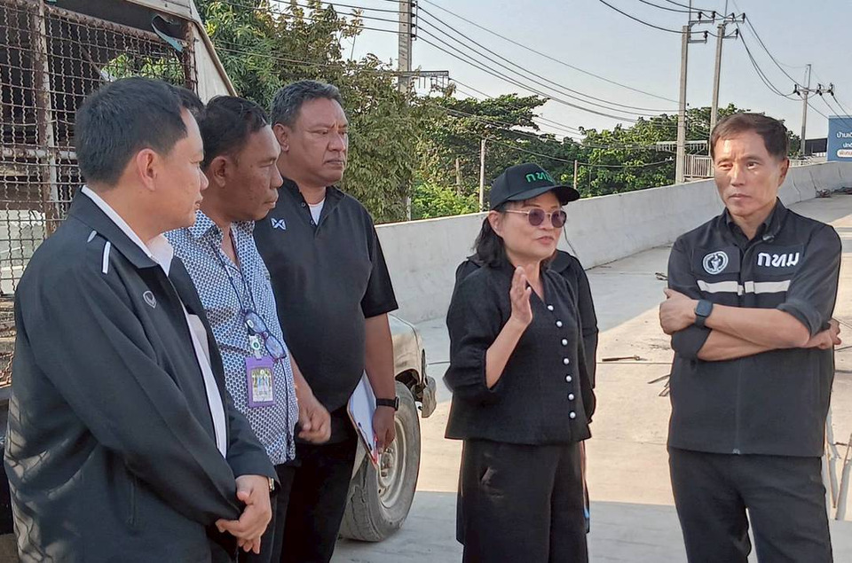  ลงพื้นที่เขตหนองแขมเพื่อตรวจความคืบหน้า