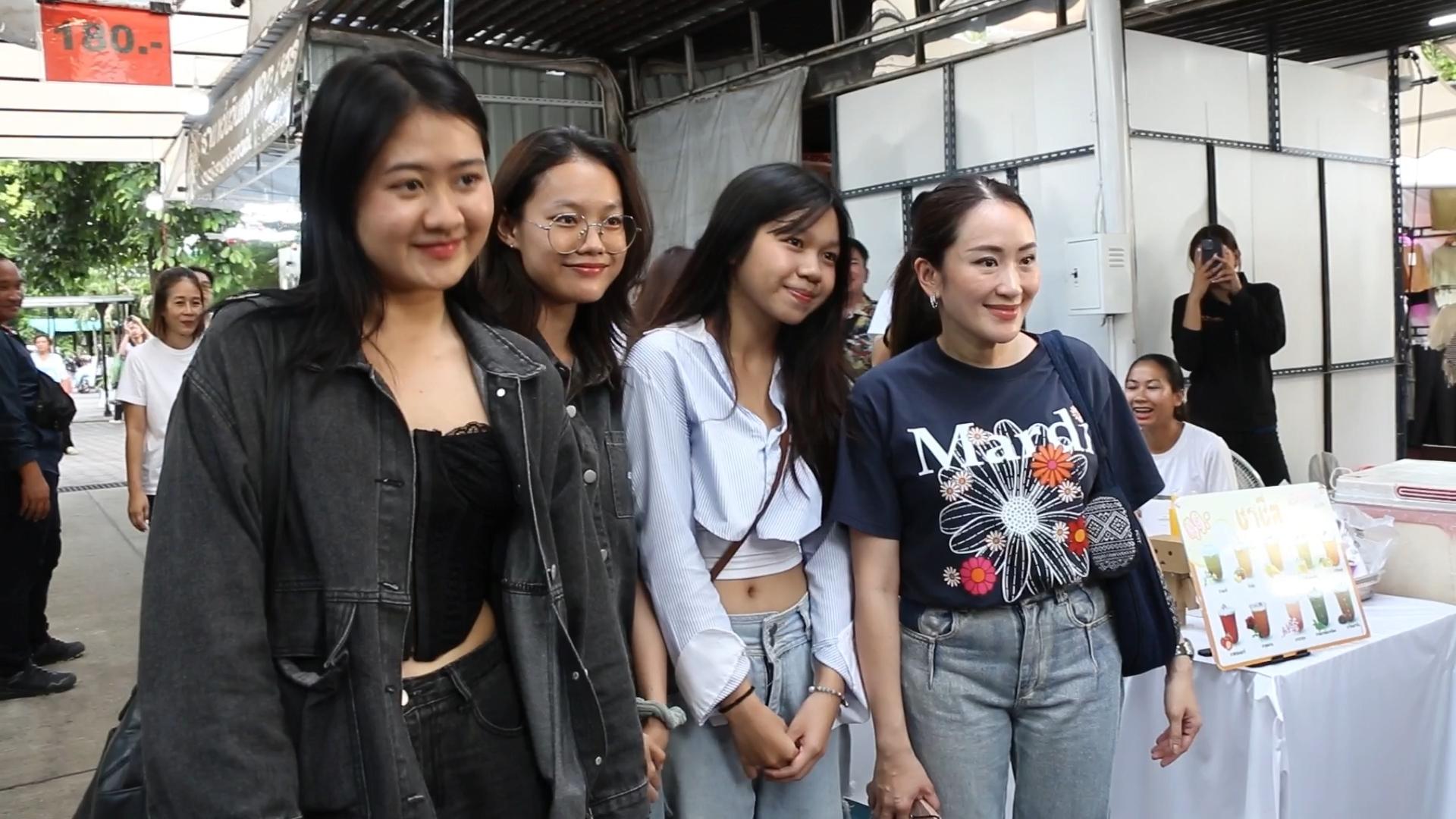 อดีตแกนนำคนเสื้อแดง ภาคอีสาน ยินดี “อุ๊งอิ๊ง” นั่งนายกรัฐมนตรีคนที่31