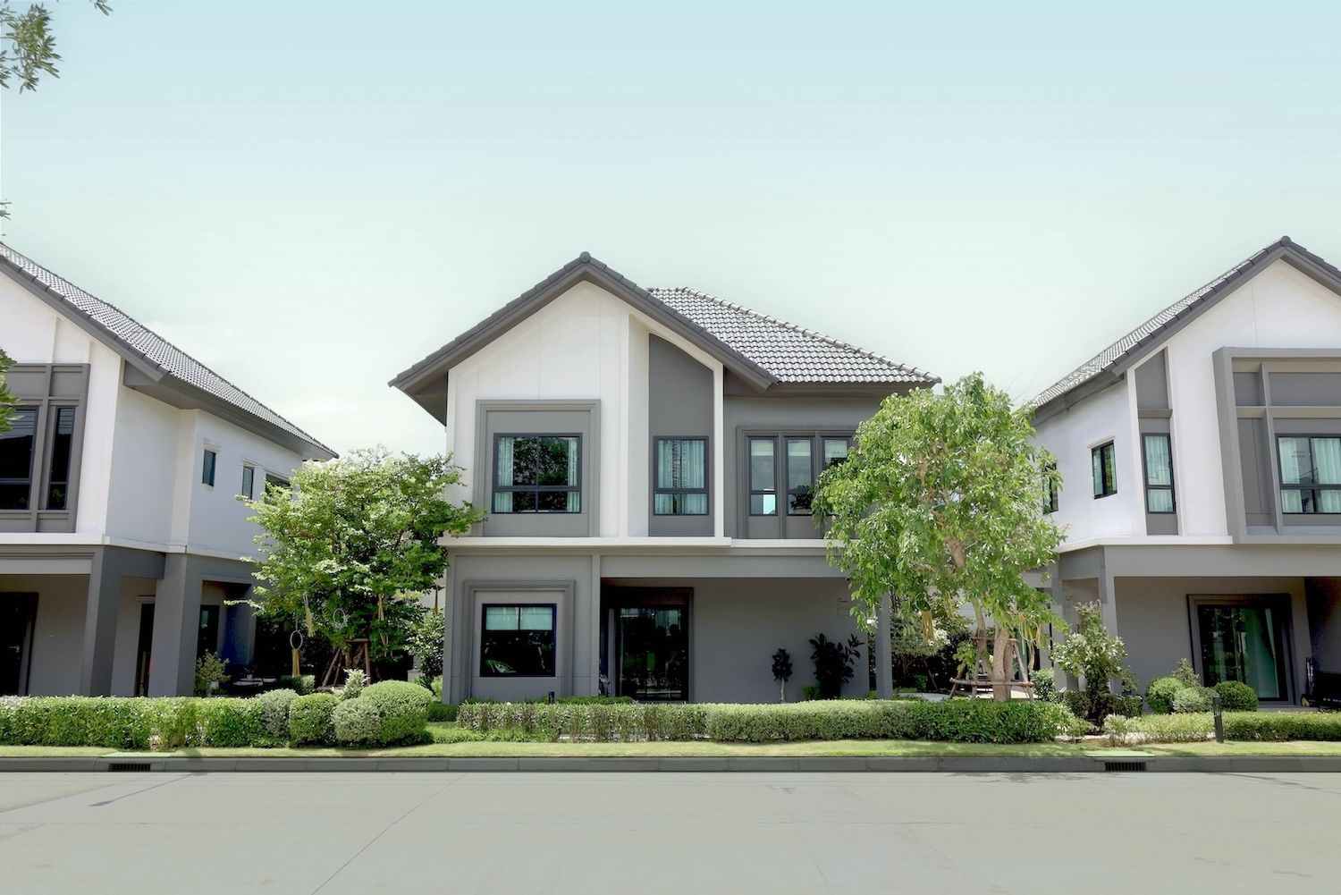 บริทาเนีย ราชพฤกษ์ 345 บ้านเดี่ยว-บ้านแฝด บรรยากาศสไตล์อังกฤษ พื้นที่ส่วนตัวเพียง 111 ยูนิต ใกล้แหล่งงาน-ใช้ชีวิตเต็มพิกัด