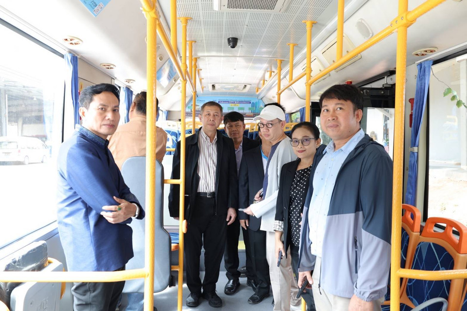 อบจ.ขอนแก่น เปิดเวที “EV Bus” ขับเคลื่อนเมืองสู่ขนส่งสาธารณะไฟฟ้า ปลอดมลพิษ