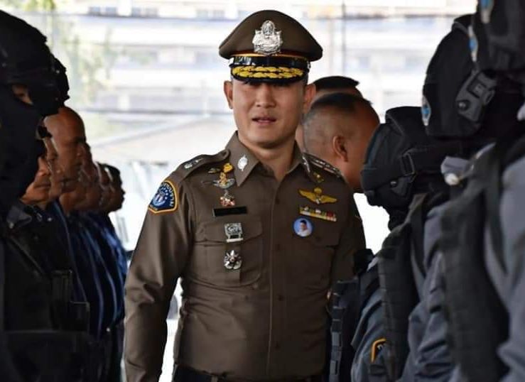 กองปราบจับหนุ่มขายอาวุธปืนผ่านเฟสบุ๊ค	