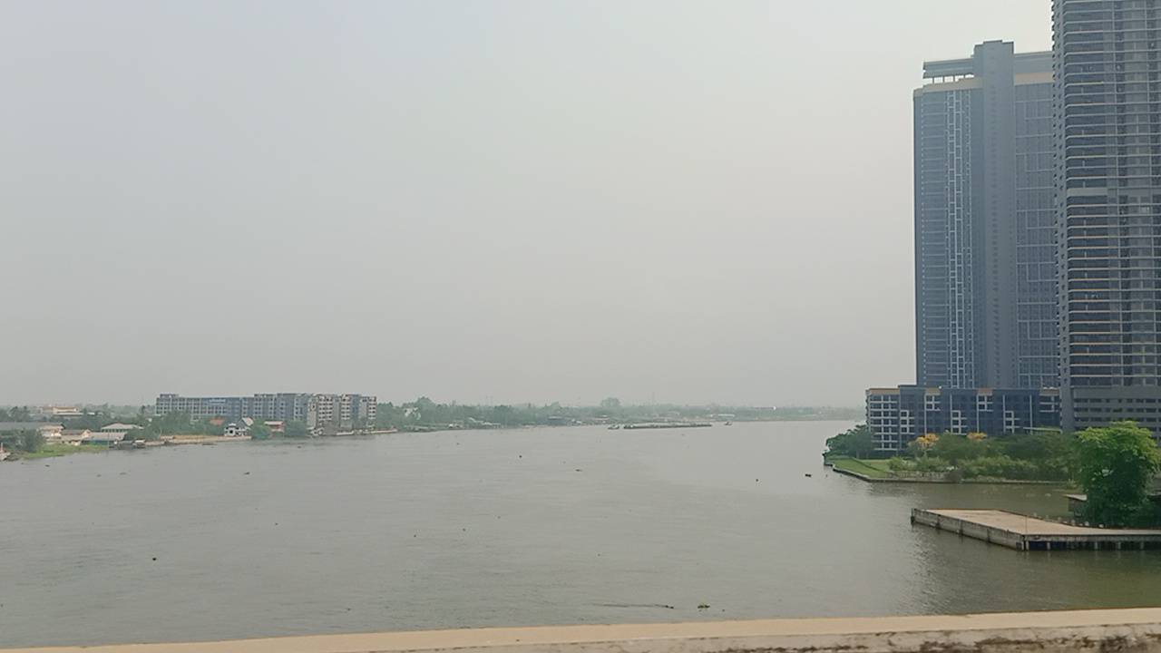นนทบุรี  ค่าฝุ่นเกินมาตรฐาน เตือนงดออกทำกิจกรรมกลางแจ้ง ควรสวมแมสป้องกัน