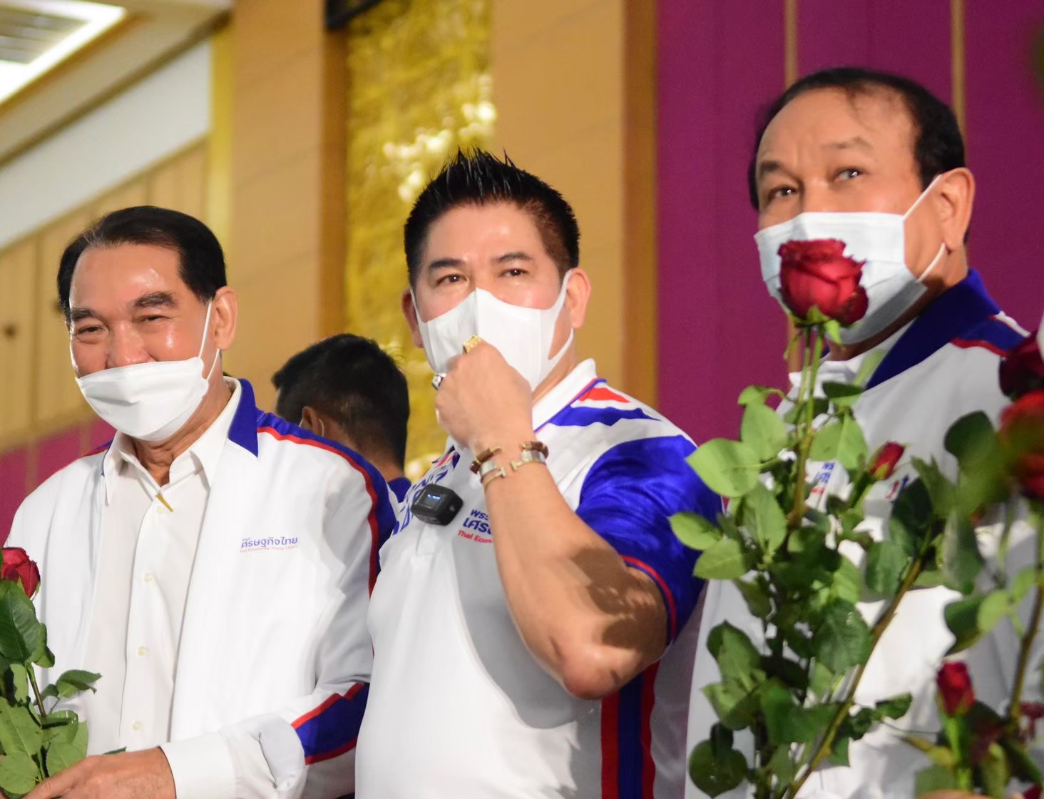 "เศรษฐกิจไทย" โหน "นิด้าโพล"  ! จี้ "บิ๊กตู่" พิจารณาตัวเอง ลงจากตำแหน่ง "นายกฯ" ลั่นพรรคพร้อมทำเพื่อปชช. 