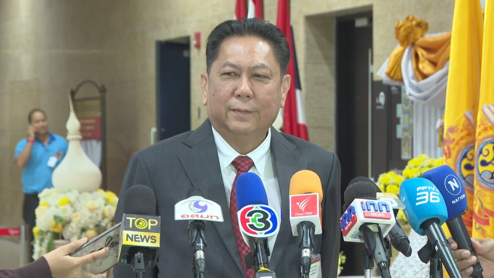 "วิสุทธ์" รับอภิปรายดุเดือด เสียใจแทนปชช. ถูกตัดงบฝายซอยซีเมนต์ ซัด "ก้าวไกล" ไปดูของจริง อย่าจินตนาการ ท้าสาบานวัดพระแก้ว ปัดฮั้วสว.
