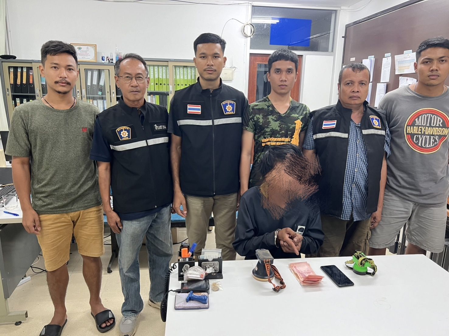 ตำรวจสภ.คุระบุรีตามล่าหัวขโมยตระเวนลักทรัพย์ในเวลากลางคืนจนได้ตัวมาดำเนินคดีทันควัน