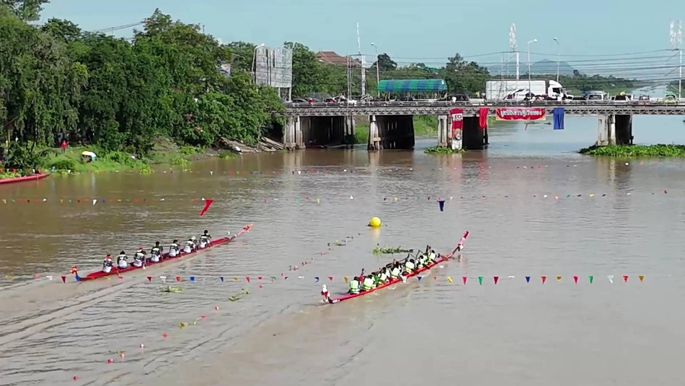 บ้านหมี่จัดใหญ่! แข่งเรือยาว ชูอัตลักษณ์เมืองผ้ามัดหมี่ กระตุ้นท่องเที่ยวลพบุรี 