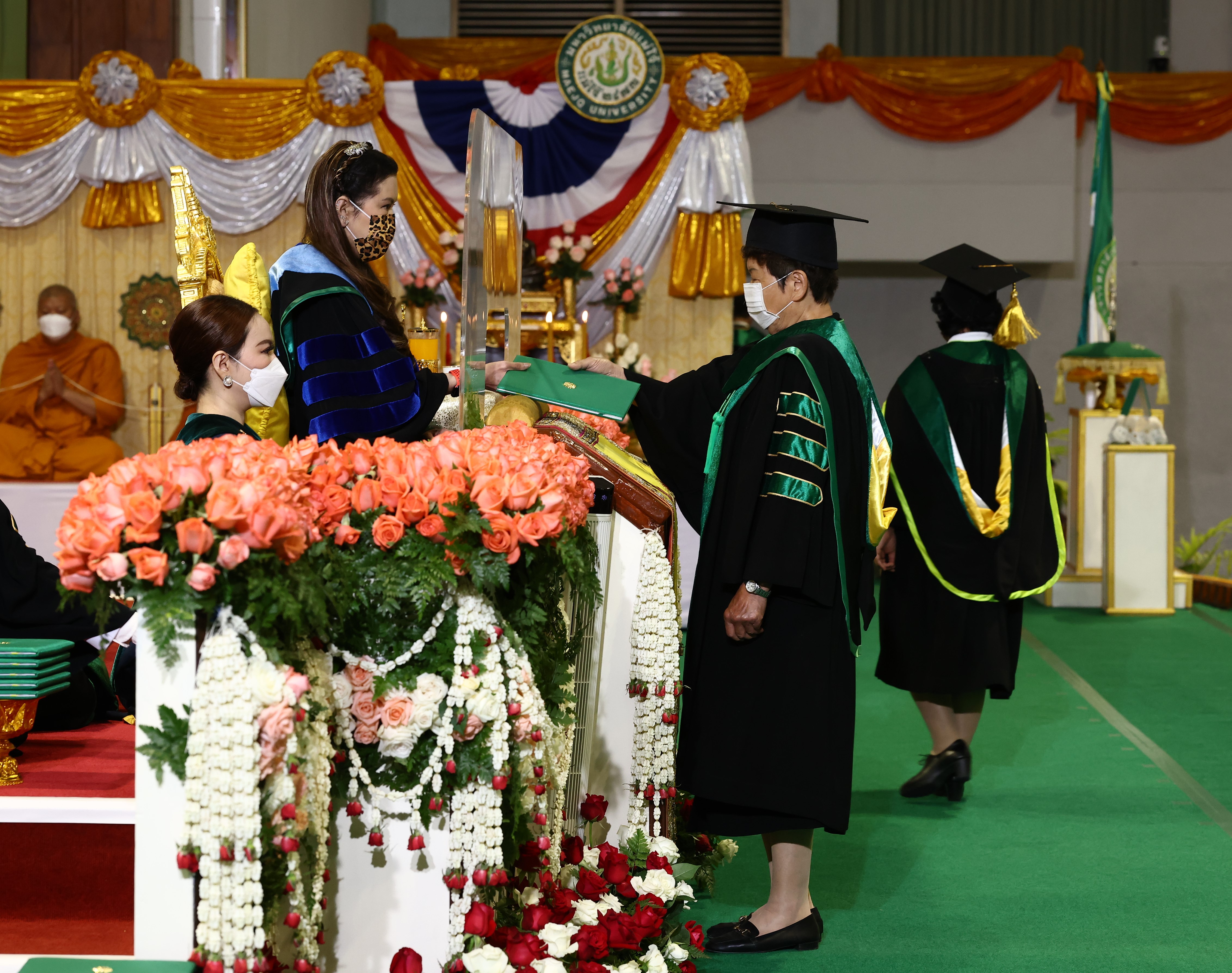 สมเด็จเจ้าฟ้าฯ กรมพระศรีสวางควัฒน  วรขัติยราชนารี เสด็จแทนพระองค์ในการพระราชทานปริญญาบัตรแก่ผู้สำเร็จการศึกษามหาวิทยาลัยแม่โจ้ 