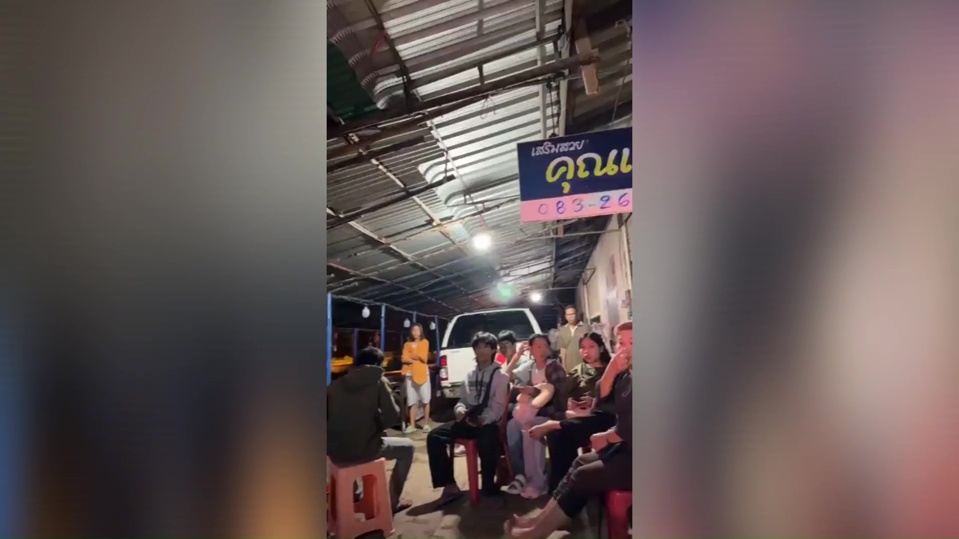 จันทบุรีฝนตกหนัก รถตู้โดยสารเช่าเหมา เสียหลักไถลตกร่องข้างทาง แรงงานชาวลาวบาดเจ็บทันที 10 ราย