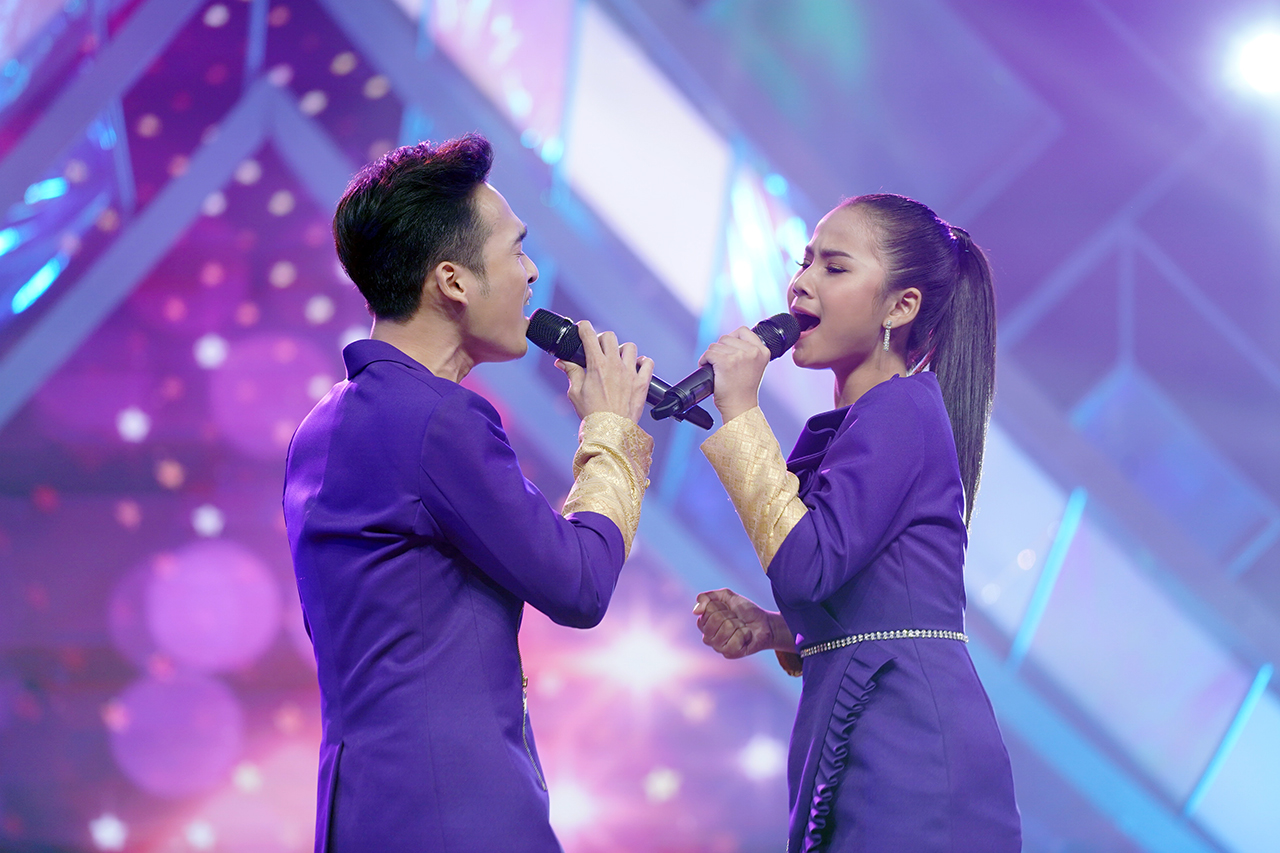 เปิดโมเมนต์เคมีจิ้นคู่ใหม่! “แซ็ค ชุมแพ” ตาเฉียบ จับ “เบลล์ กนิษฐา” ลงคู่ “นิว วุฒิพงศ์”กวาดคะแนนเพียบ ขนาด “หนึ่ง จักรวาล” ยังจิ้นตาม พูดชมไม่หยุด!