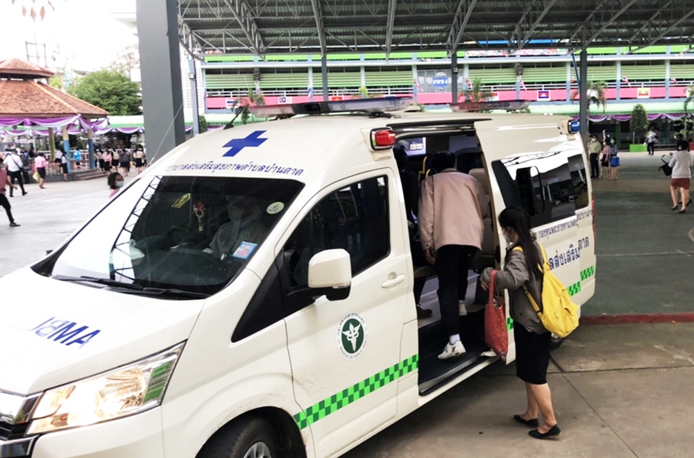 ไม่ทิ้งความหวัง!! ชื่นชม จนท.สาธารณสุขอุดรฯ จัดห้องสอบครูผู้ช่วยติดโควิด 5 ราย