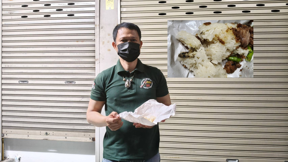 "หนุ่มไรเดอร์" ผงะ! ซื้อข้าวเหนียวแหนมเจอ "จิ้งจกตาย" กินไปเกือบหมด อาเจียน-ท้องเสีย หามส่งหมอ