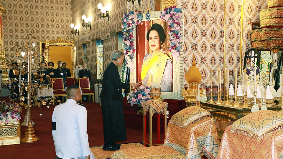 "กรมสมเด็จพระเทพฯ" เสด็จฯ บำเพ็ญพระราชกุศลถวายพระบรมศพ "พระพันปีหลวง"