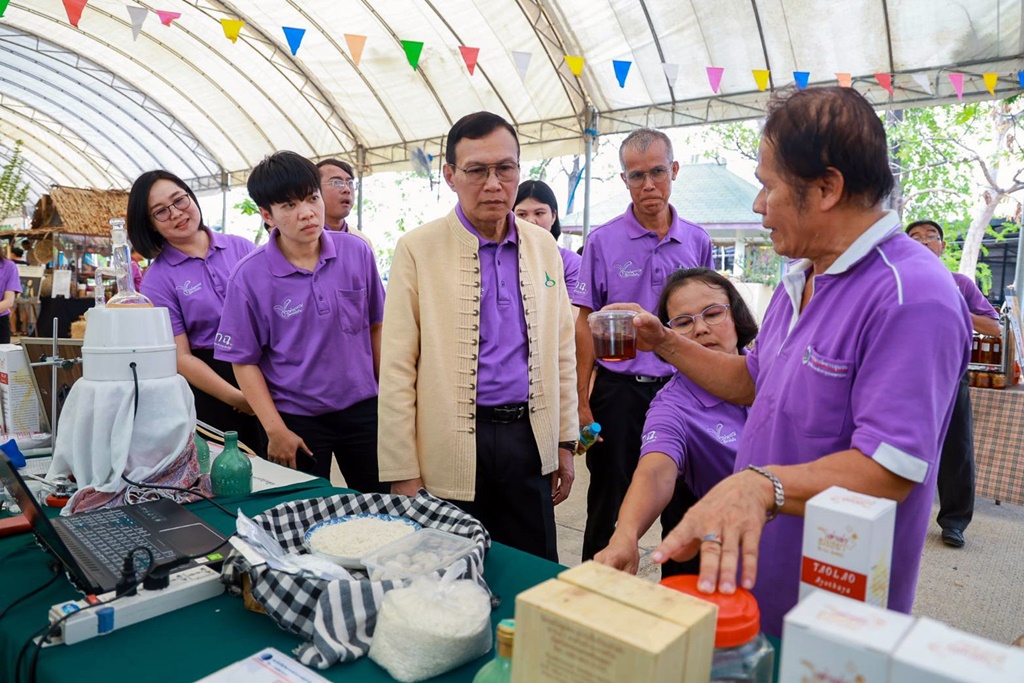 15 ปีแห่งการสืบสานงานพ่อ ส่งต่อพระราชปณิธานแห่งความพอเพียงด้านการเกษตรสู่สังคมไทย