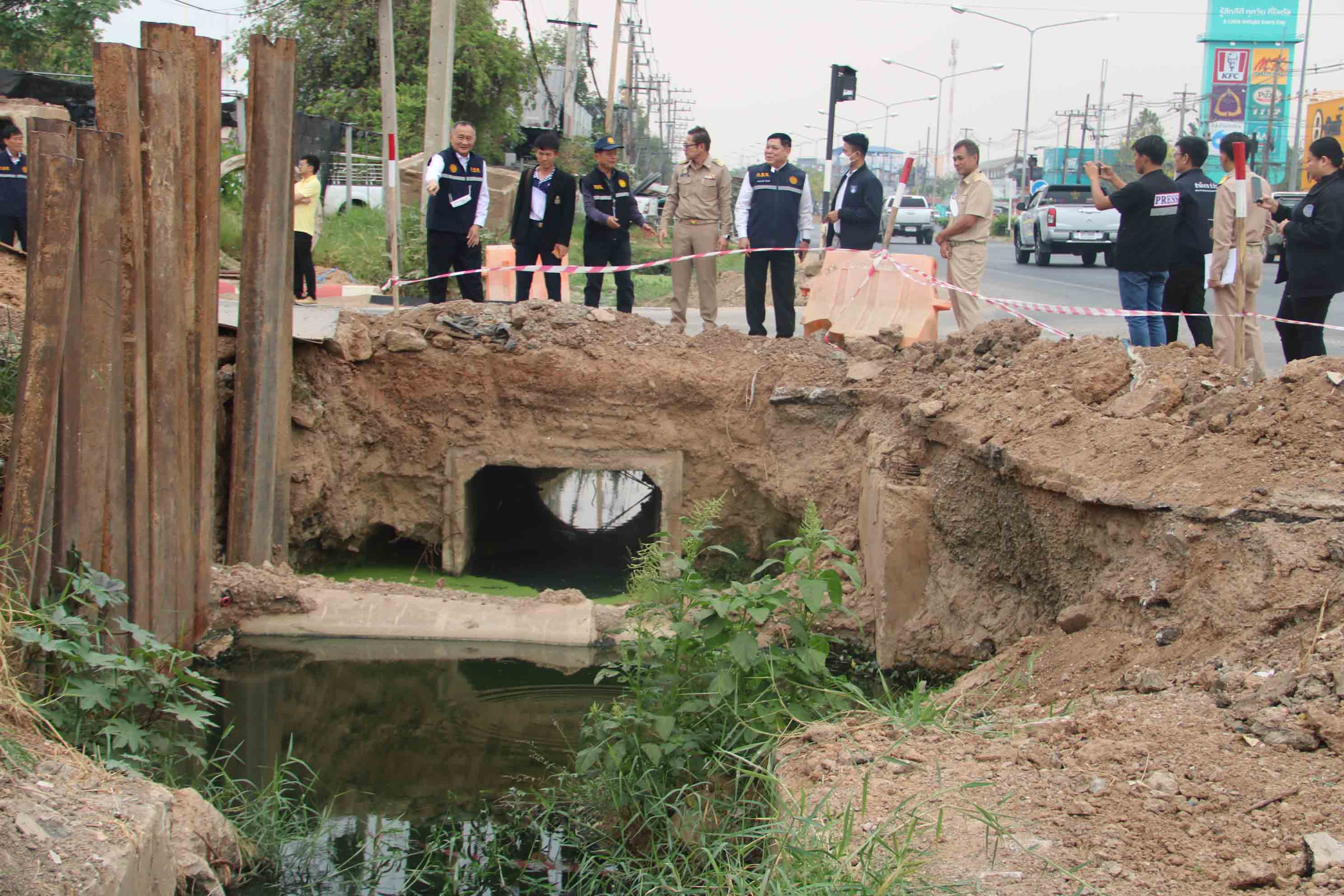 กาฬสินธุ์แฉงบโยธาแก้น้ำท่วมเหลวทำเศรษฐกิจพังยับเยินกว่า 750 ล้านบาท