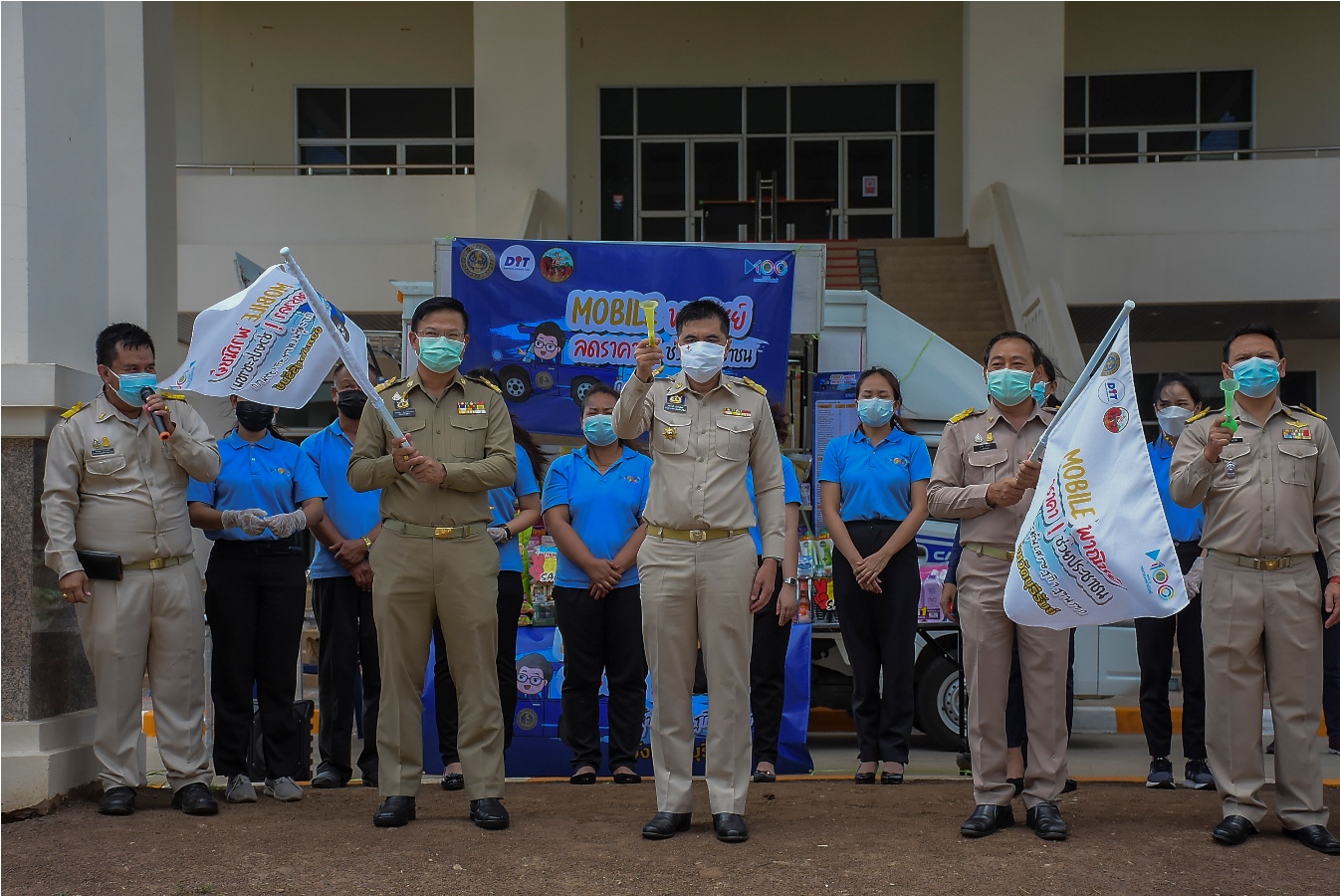 รองผู้ว่าฯ บุรีรัมย์ ปล่อยขบวนสินค้าลดราคา ช่วยประชาชน 23 อำเภอ 960 จุด พยุงค่าครองชีพ สู้ภัยโควิด