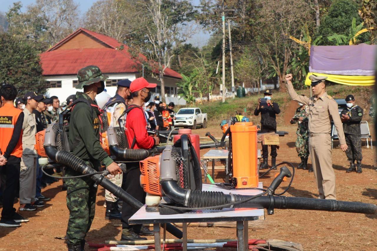 'ปางมะผ้า' ตรวจความพร้อมวัสดุ อุปกรณ์ กำลังพล เพื่อเตรียมรับมือกับสถานการณ์ไฟป่าและฝุ่นละอองพิษจากหมอกควัน
